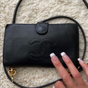 Chanel wallet crossbody